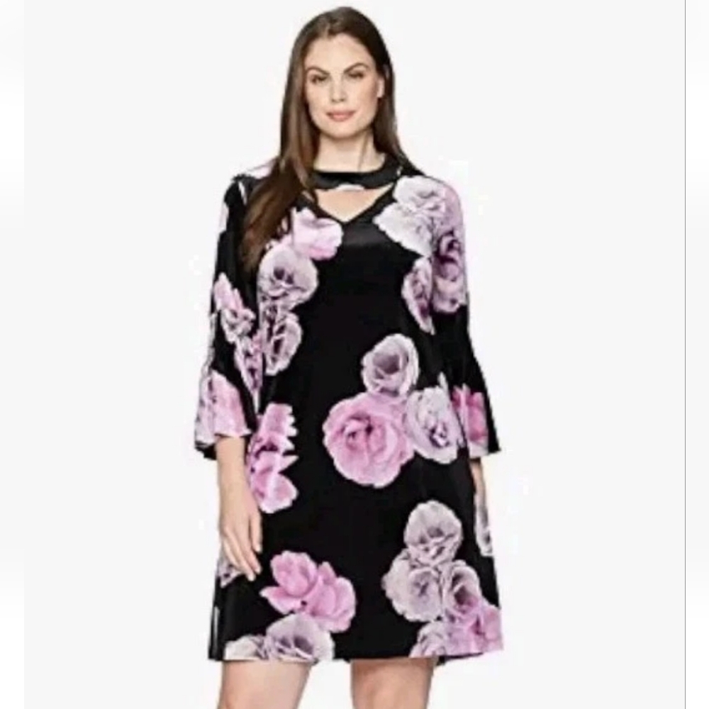 Julian Taylor Dress Woman Plus 24 Black Floral Velour Bell Sleeves Gigi Neckline